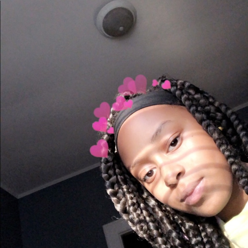 Meet your Posher, Anaesia